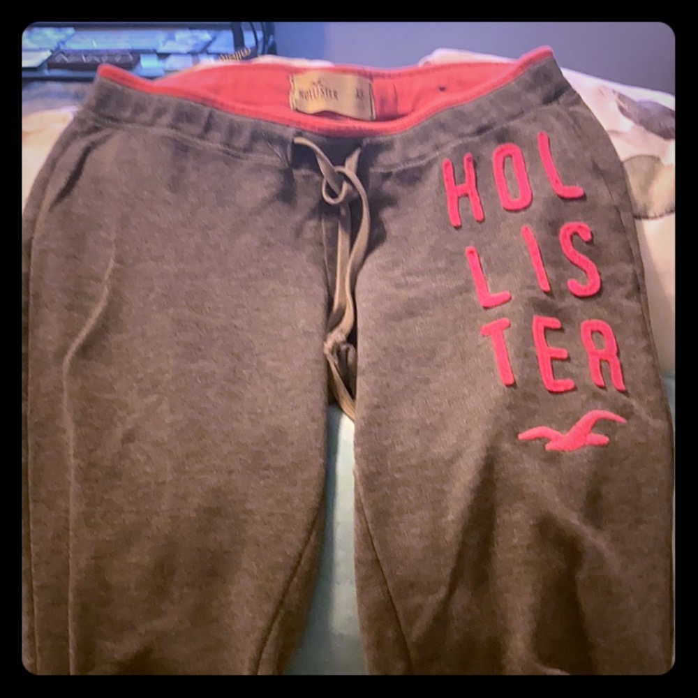 Hollister sweats